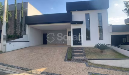 Casa á venda no Condomínio Villa do Sol na cidade Valinhos , interior de São Paulo.