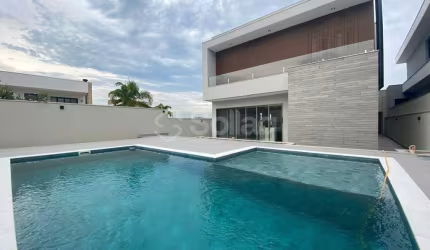 Casa nova à venda no Condomínio Reserva das Palmeiras em Valinhos - interior de São Paulo.