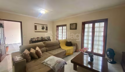 Casa à venda no bairro Três Irmãos em Vinhedo - interior de São Paulo.