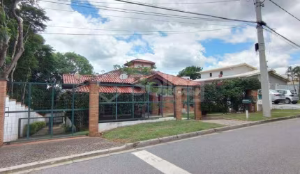 Casa à venda no condomínio Estância Marambaia na cidade de Vinhedo - SP Em ótima localização no condomínio com acesso fácil para o comércio em geral
