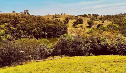 Terreno à venda no Condomínio Reserva Santa Mônica em Itupeva - interior de São Paulo.