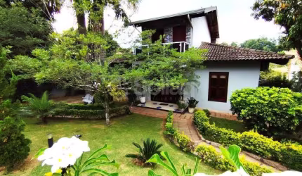 Casa em condomínio à venda no Condomínio Vista Alegre - Sede em Vinhedo, São Paulo.