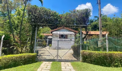 Casa à venda no Condomínio Vista Alegre Sede em Vinhedo - interior de São Paulo.