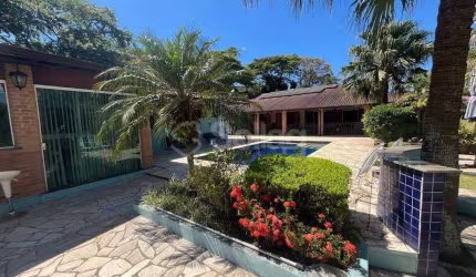 Casa em condomínio à venda, 7 quartos, 3 suítes, 3 vagas, Condomínio Vale da Santa Fé - Vinhedo/SP