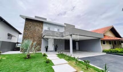 Casa para venda no condomínio Alpes de Vinhedo em Vinhedo, interior de São Paulo.