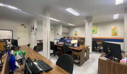 Sala comercial com 6 salas para alugar na Rua Martim Afonso, --, Centro, São Vicente por R$ 10.000