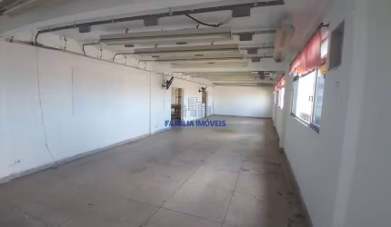 Sala comercial para alugar na Rua General Câmara, --, Centro, Santos por R$ 3.300