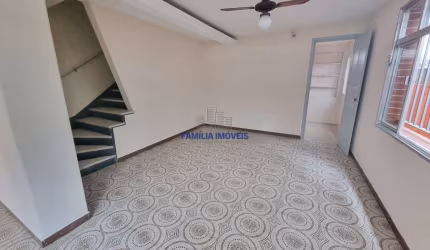 Casa em condomínio fechado com 2 quartos para alugar na Padre Visconti, --, Embaré, Santos por R$ 6.000
