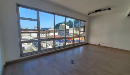 Sala comercial para alugar na Bittencourt, --, Vila Nova, Santos por R$ 1.400
