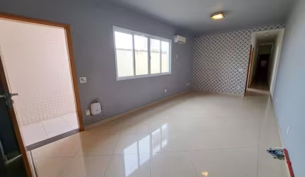 Casa em condomínio fechado com 3 quartos para alugar na Bolivar, --, Boqueirão, Santos por R$ 6.528