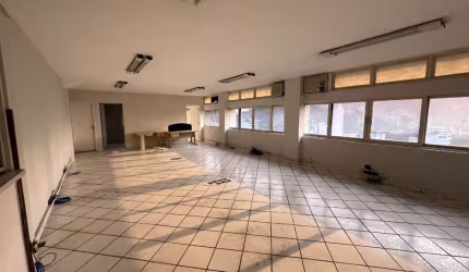 Prédio para alugar na Rua João Pessoa, --, Centro, Santos por R$ 2.000