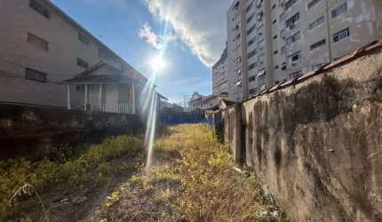 Terreno comercial para alugar na Rua Visconde de Cayru, --, Campo Grande, Santos por R$ 2.000