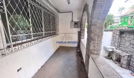 Casa comercial para alugar na Doutor Luís de Faria, --, Gonzaga, Santos por R$ 15.000