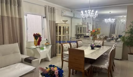 Casa em condomínio fechado com 3 quartos à venda na Rua 9 de Julho, --, Marapé, Santos por R$ 890.000