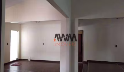 Casa com 4 quartos à venda, 285 m² por R$ 690.000 - Jardim Europa - Goiânia/GO