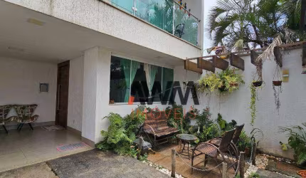 Sobrado com 3 Suites à venda, 146 m² por R$ 890.000 - Setor Faiçalville - Goiânia/GO