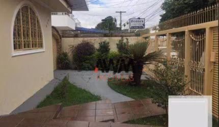 Casa com 4 Quartos à venda, 270 m² por R$ 1.600.000 - Setor Bueno - Goiânia/GO