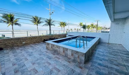 Luxuoso Apartamento Mobiliado Frente ao Mar!