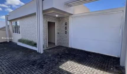 Casa para Venda em Ponta Grossa, Uvaranas, 6 dormitórios, 1 suíte, 3 banheiros, 6 vagas