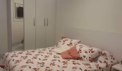 Apartamento mobiliado 2 dormitórios no Caiçara