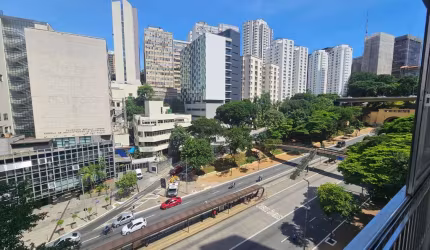 Apartamento de 192m , bem localizado , próximo metrô  ,com 4 dormit , 2 vagas , por R$ 1.190.000 -  São Paulo Sp