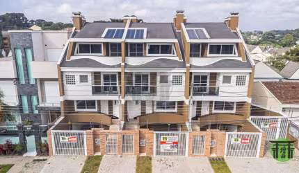 Casa com 4 quartos à venda na Rua Wagia Kassab Khury, 155, São Lourenço, Curitiba, 225 m2 por R$ 1.687.500