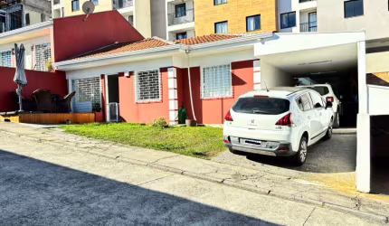 Excelente Casa em Condomínio