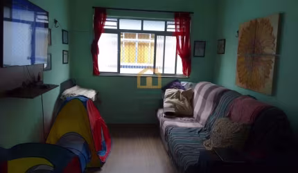Apartamento Padrão,  02 Dormitórios amplos com armários embutidos.