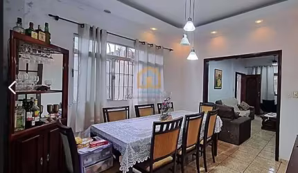 Casa com 3 dormitórios  Bom Retiro - Santos/SP