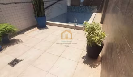Casa Alto Padrão com 400 m mto bem distribuídos sendo 4 suíte piscina churrasqueira 4 vagas