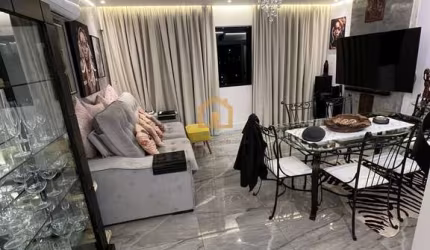Apartamento 2 Quartos - 2 Banheiros - 1 Vaga - Reformado - 7º Andar
