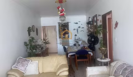 Apartamento Amplo com 3 Dormitórios e 2 Vagas para Carro no Melhor Local!