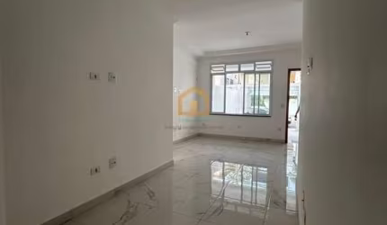Casa Térrea com 3 Suítes - Ampla e Confortável
