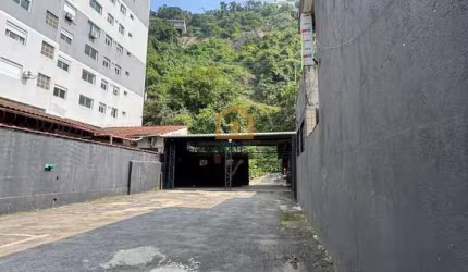 Terreno  e casa tipo sobrado  para Locação – Oportunidade em Localização Privilegiada