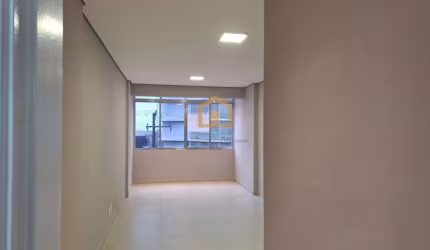 Apartamento, de Frente. Vista Livre. 2 Dormitórios, sendo 1 suíte