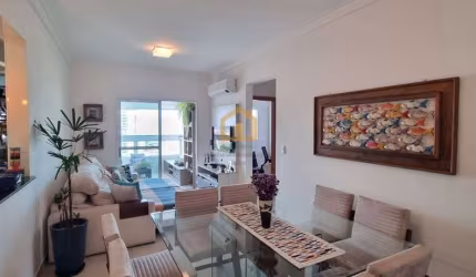Apartamento Padrão 2 Quartos com Armários, sendo 1 Suíte aconchegante.