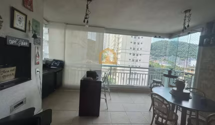 Apartamento Alto Padrão, 3 Dormitórios (sendo 1 suíte)