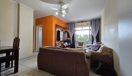 Apartamento, no Bairro Marapé, em Santos/SP.