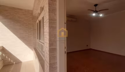 Casa Sobreposta Alta - Próximo a Ana Costa - Santos/SP.