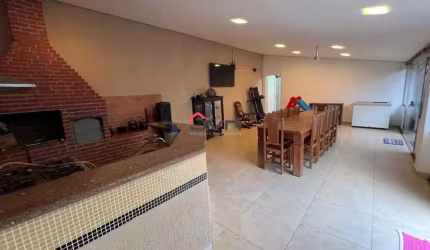 Casa à aenda e aluguel em Uberlândia