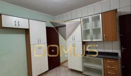 Linda casa PQ Ribeirão 2 Suites