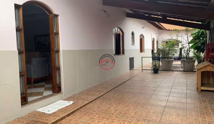 Casa com 4 dorms, Jardim Medina, Poá - R$ 1.4 mi, Cod: 623