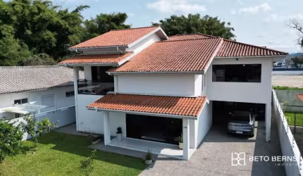 Casa com 5 quartos à venda na Rua Frederico Bunn, 123, Centro, Biguaçu por R$ 2.500.000