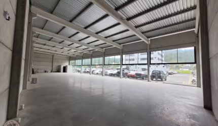 Ponto comercial para alugar na Barra do Rio Cerro, Jaraguá do Sul , 72 m2 por R$ 3.000