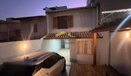 Casa à venda, 3 quartos, 1 suíte, 2 vagas, Buritis - Belo Horizonte/MG
