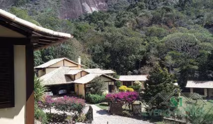 Casa- Petrópolis, Araras