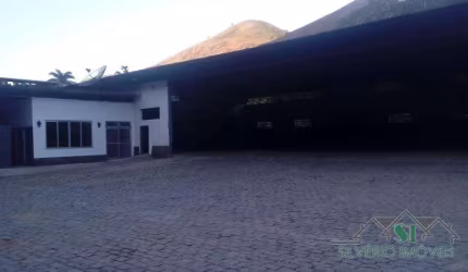 Galpão- Petrópolis, Corrêas