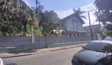 Casa- Petrópolis, Centro