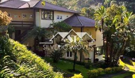 Casa- Petrópolis, Araras