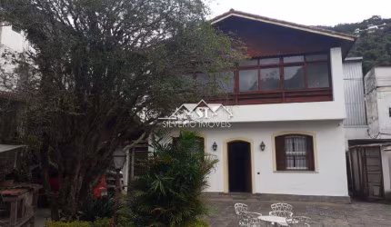 Casa- Petrópolis, Alto da Serra